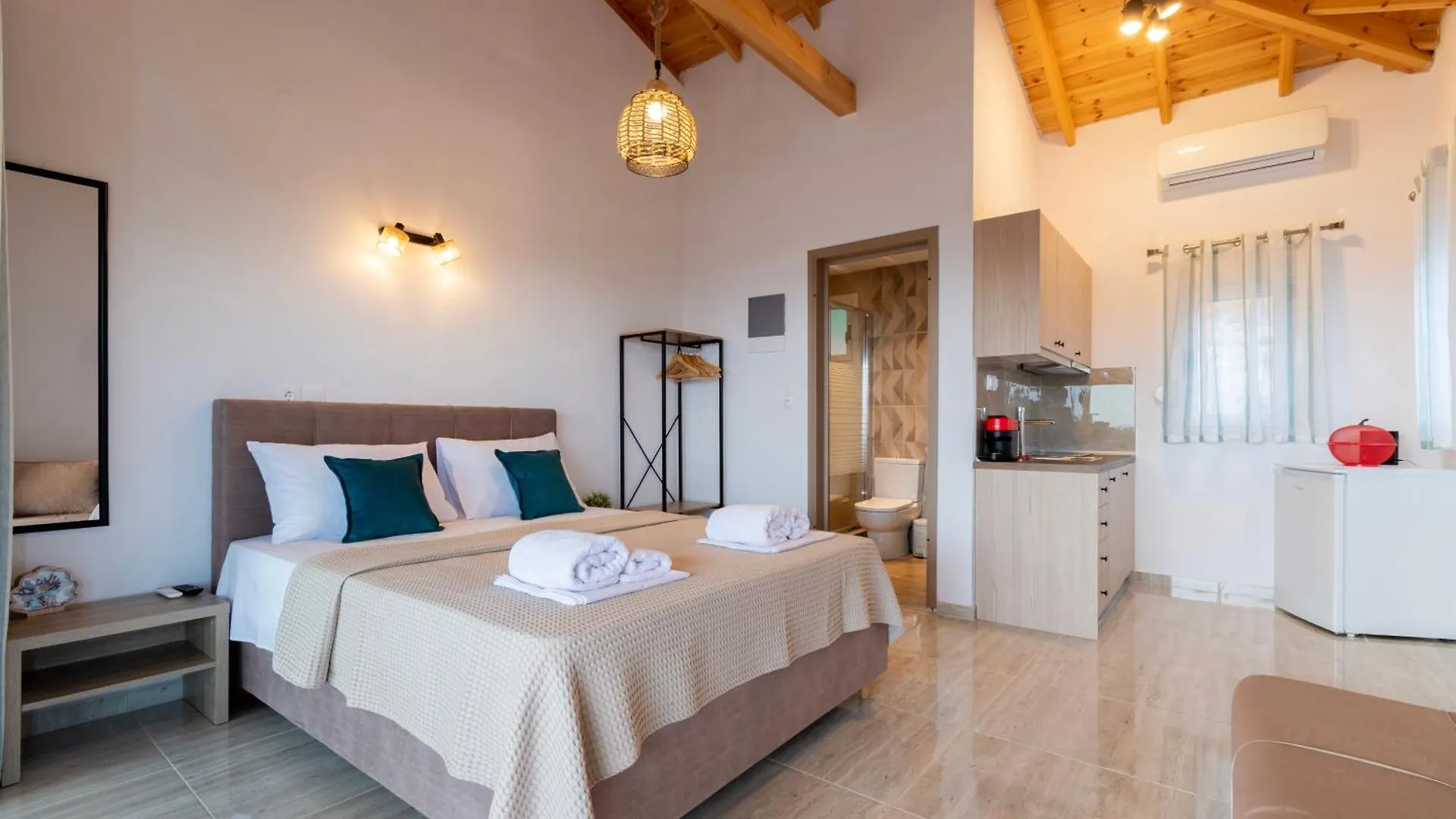 Giota Villa Neos Marmaras